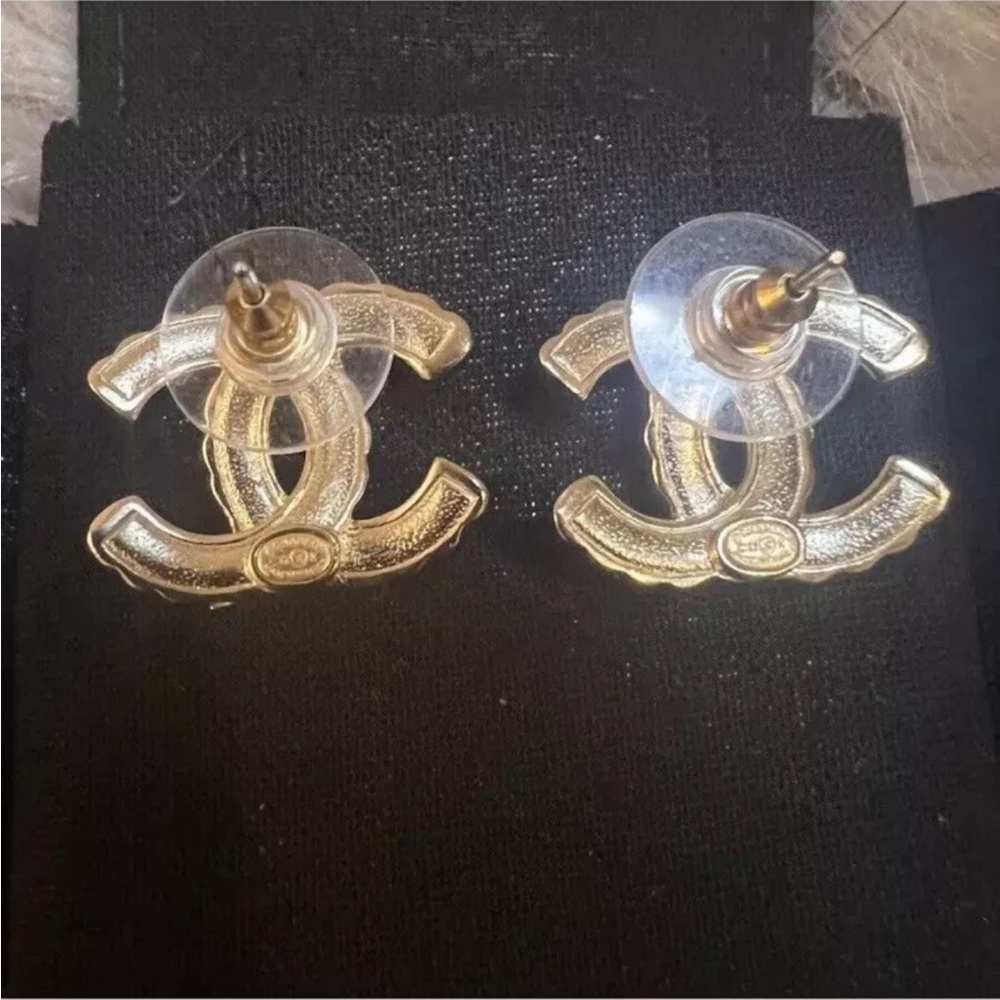 CHANEL Silver Logo Earrings - Picture 6 of 6